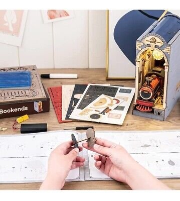 Maqueta - sujetalibros-tren - RoWood